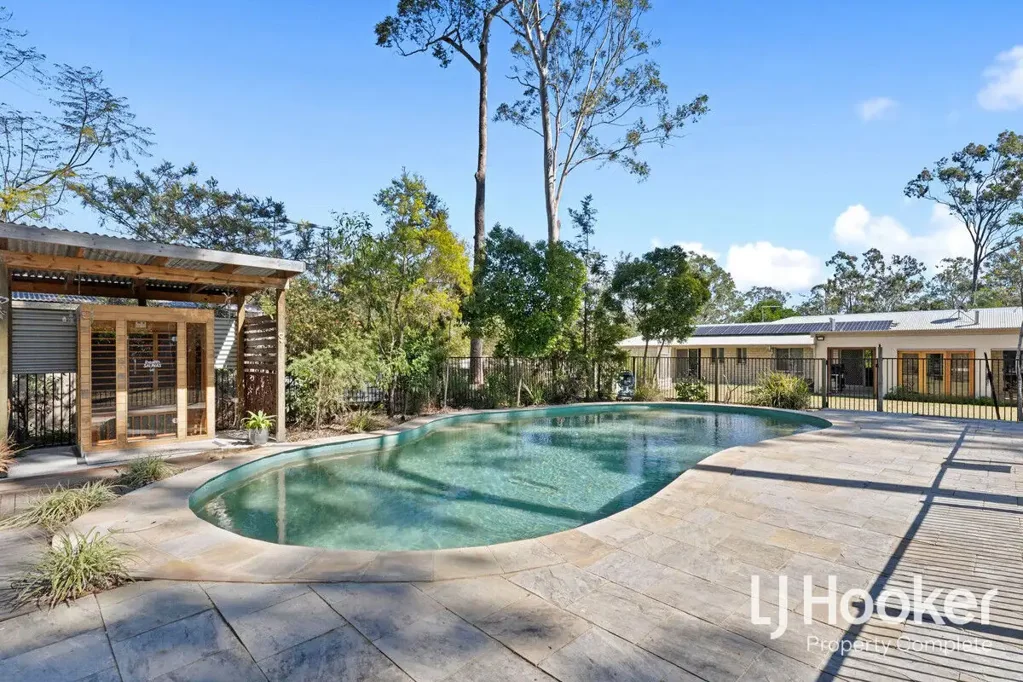 Flagstone 4कमरा The Ultimate Family Lifestyle Retreat � Luxury Acreage Living with Complete Self