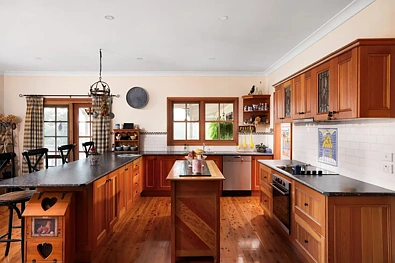 2-4 Ferndale Road, Colo Vale, NSW 2575, 5 rūma, 3 rūma horoi, House