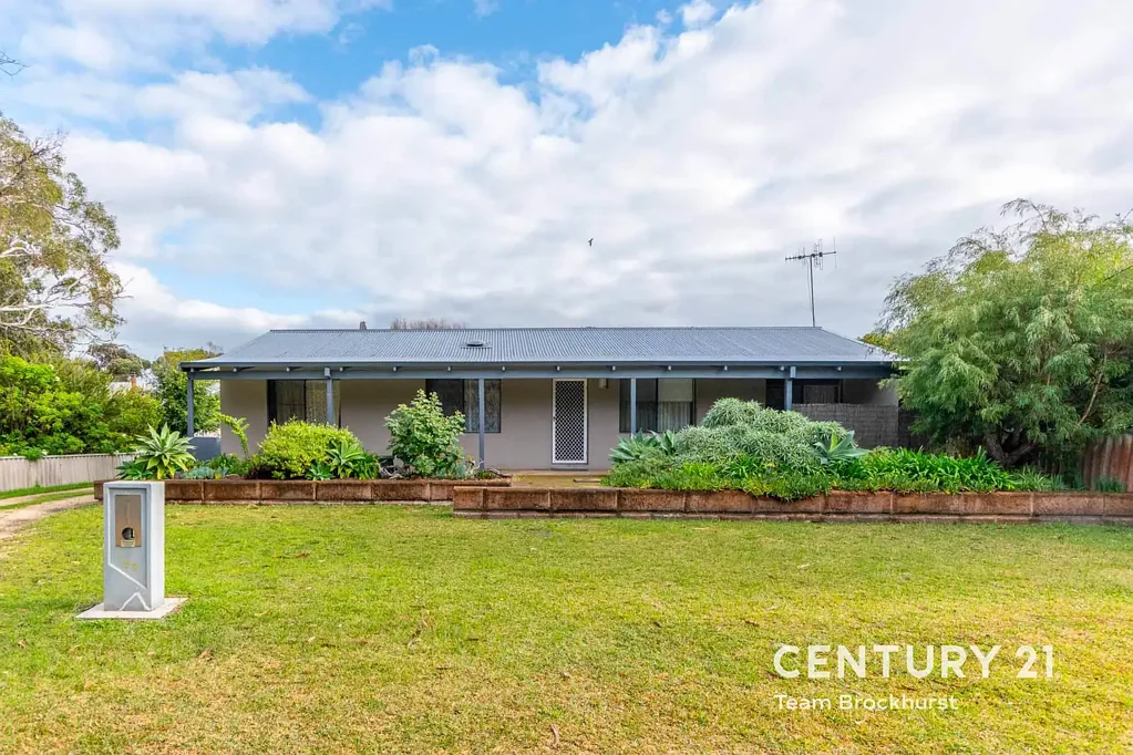 169 Golf Links Road, Collingwood Park, WA 6330