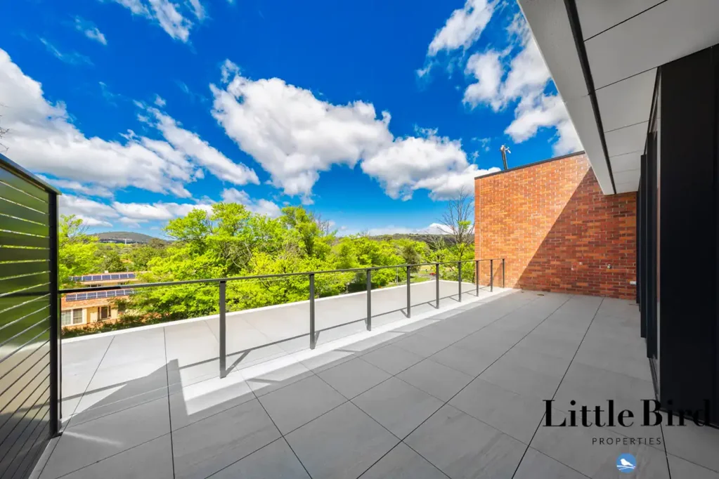 Stunning Two Bedroom Apartment in the Renaissance!