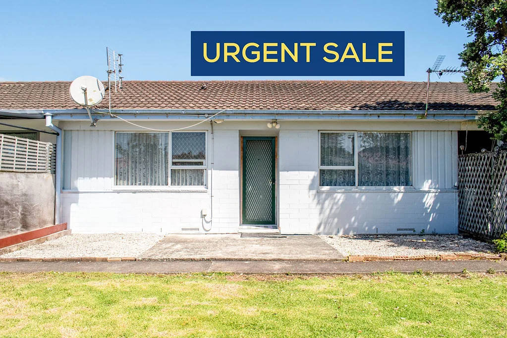 Papatoetoe 2Zimmer DIVORCE FORCES SALE - UNIT + CARPORT