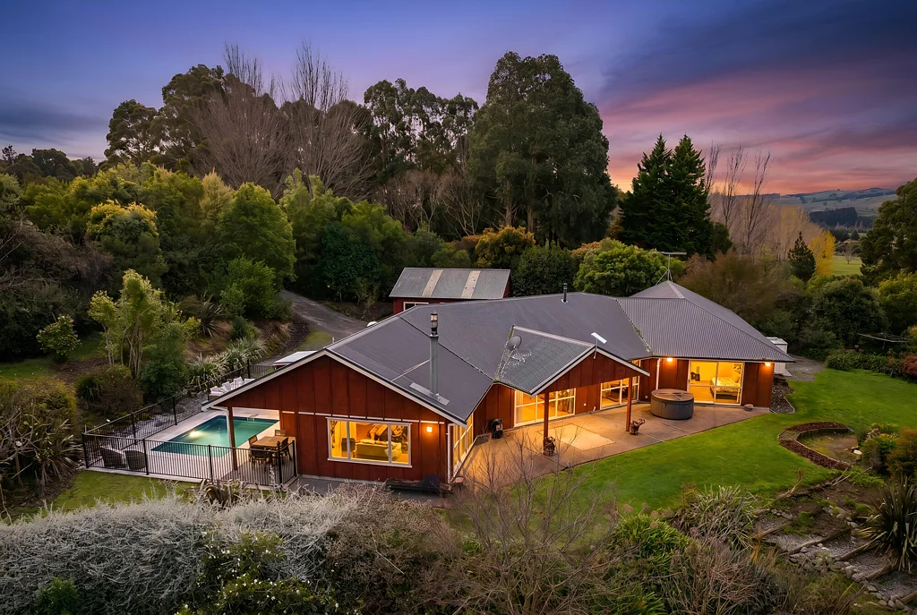 Masterton 4غرفة نوم Space, Style & A Stunning Setting