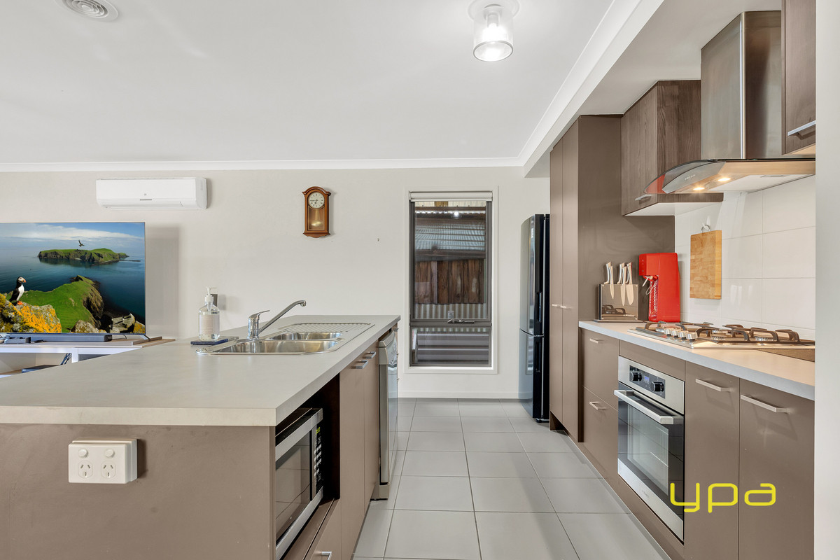 9 MAYFLOWER DR, CRANBOURNE WEST VIC 3977, 0房, 0浴, House