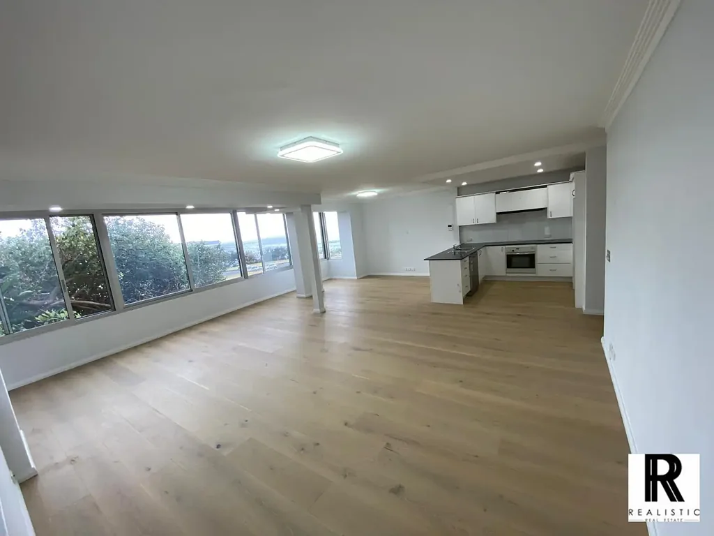 Three-Bedroom Apartment! with Beautiful Ocean Views