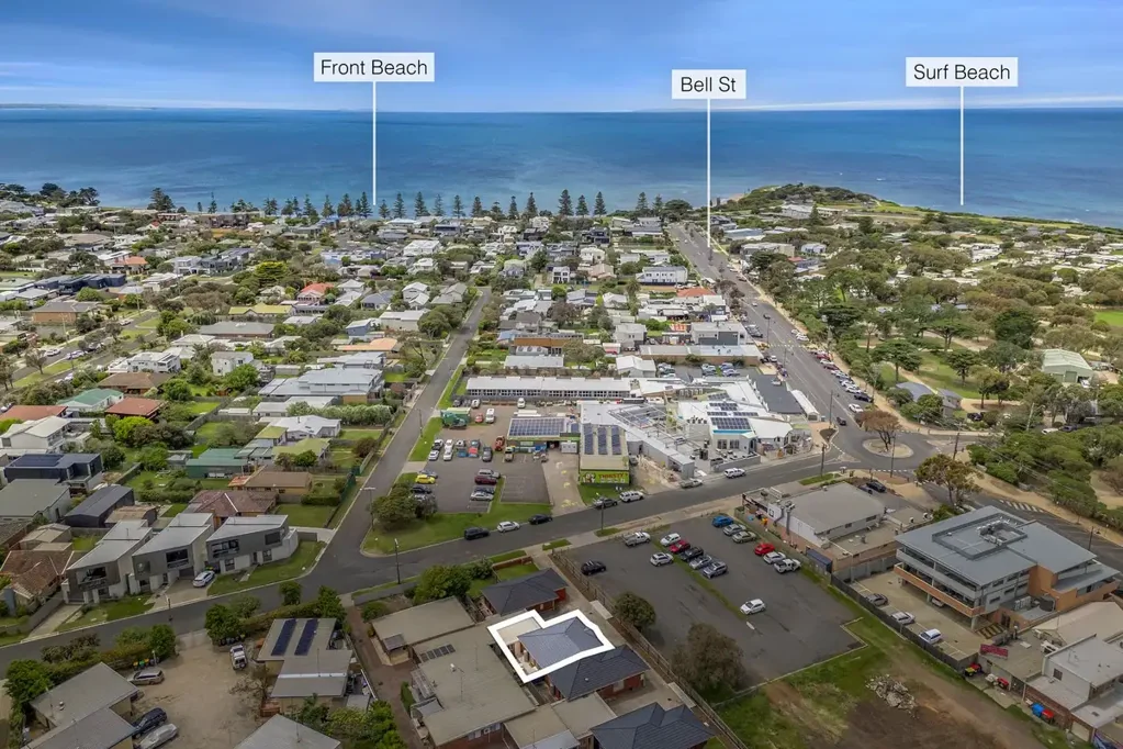 Torquay 2ห้องนอน Classic coastal unit only moments from the beach!