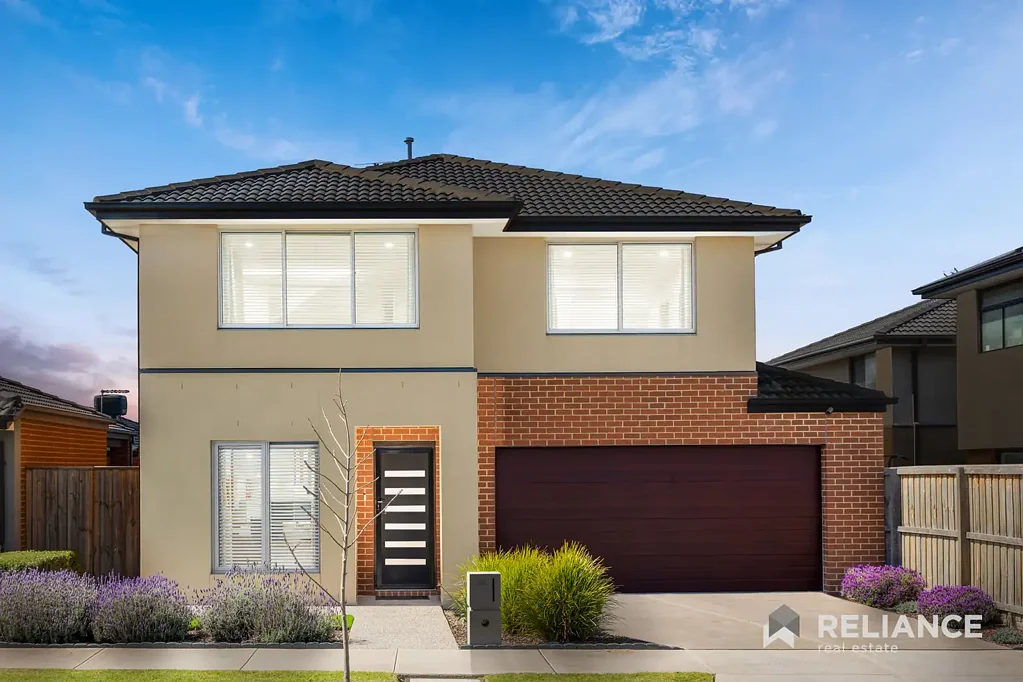 Wyndham Vale 4 Bedroom Spacious Family Living with Multiple Living Zones