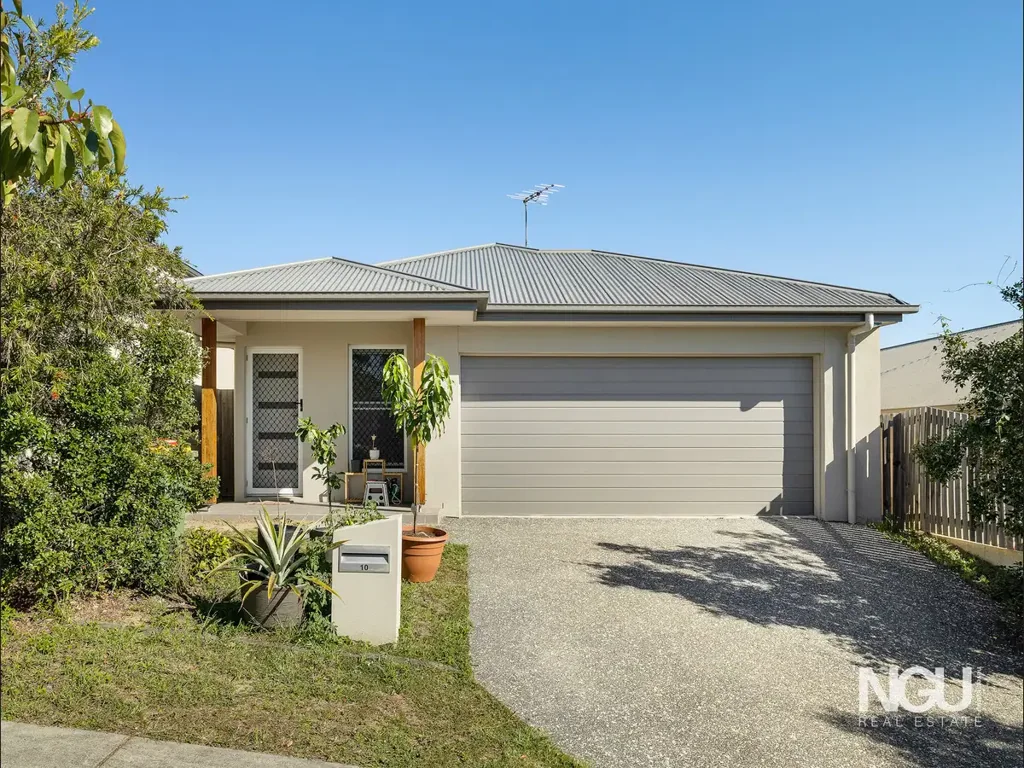 10 Stellar Street, Spring Mountain, QLD 4300, 3 Bedrooms, 2 Bathrooms, House