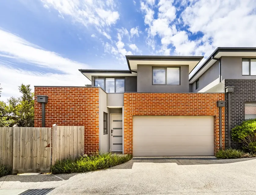 3/2 Kingsley Grove, Mount Waverley, East Melbourne, 4 ห้องนอน, 3 ห้องน้ำ, Townhouse