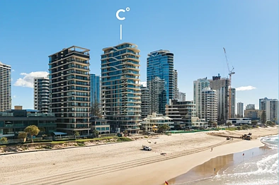 Main Beach 3房  Rare And Refined Absolute Beachfront Luxury in Stunning Main Beach Location