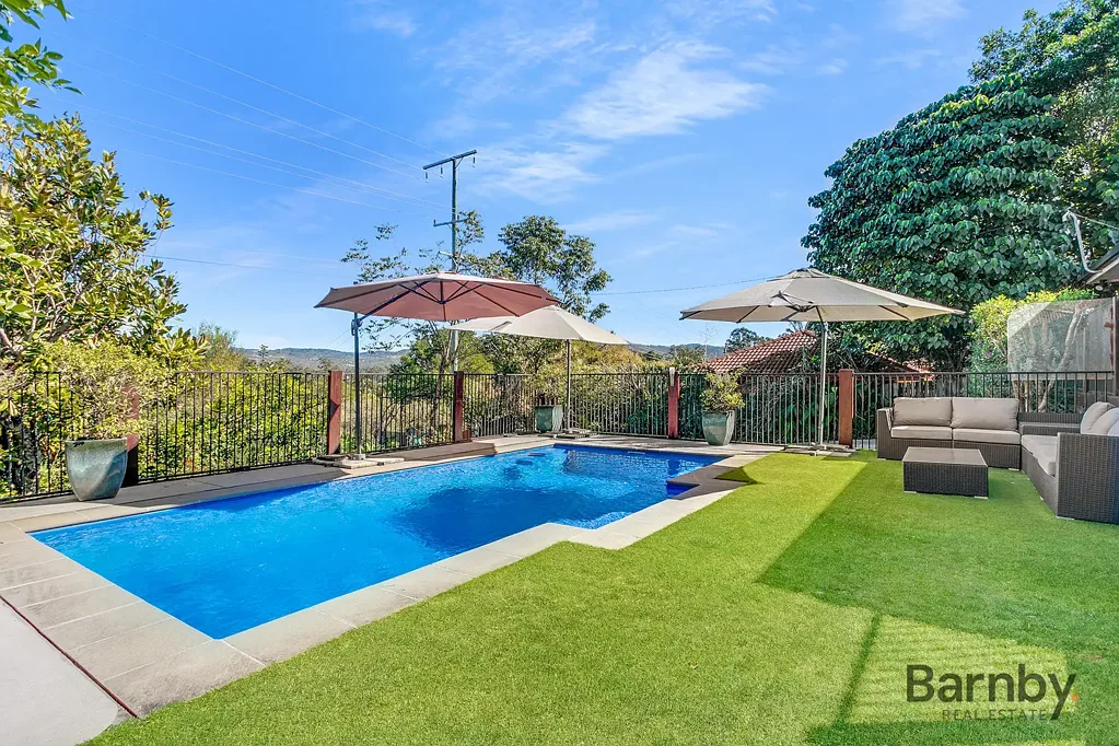 Palmwoods 4 Bedroom Elevated Living with Range Views & Pool