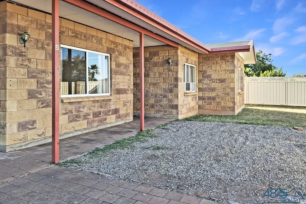 Mount Isa 6 Bedroom Not Just One You Get Two