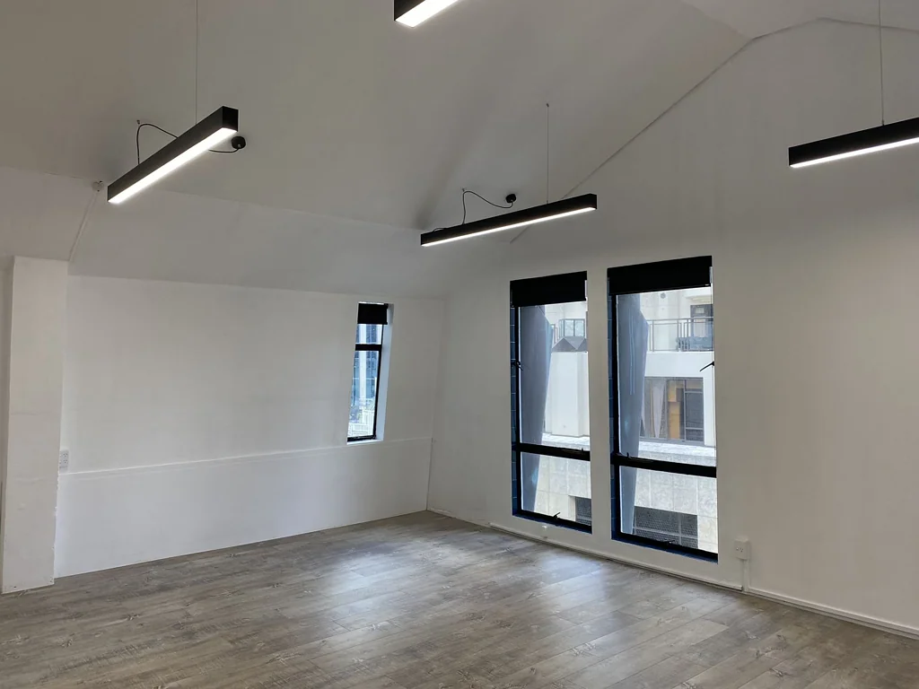 Auckland Central Furnished Character Suite on High Street