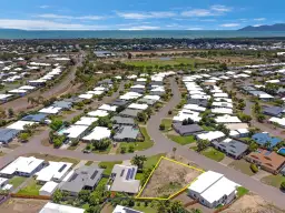 72 Hillock Crescent, Bushland Beach