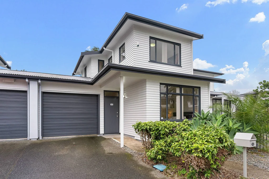 118/2 Armoy Drive, Dannemora, Manukau City, Auckland