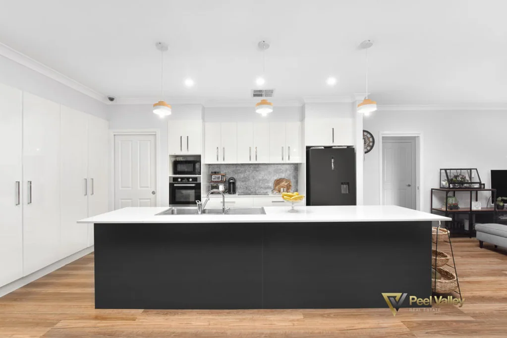 21 Falcon Drive Calala, Tamworth, NSW 2340