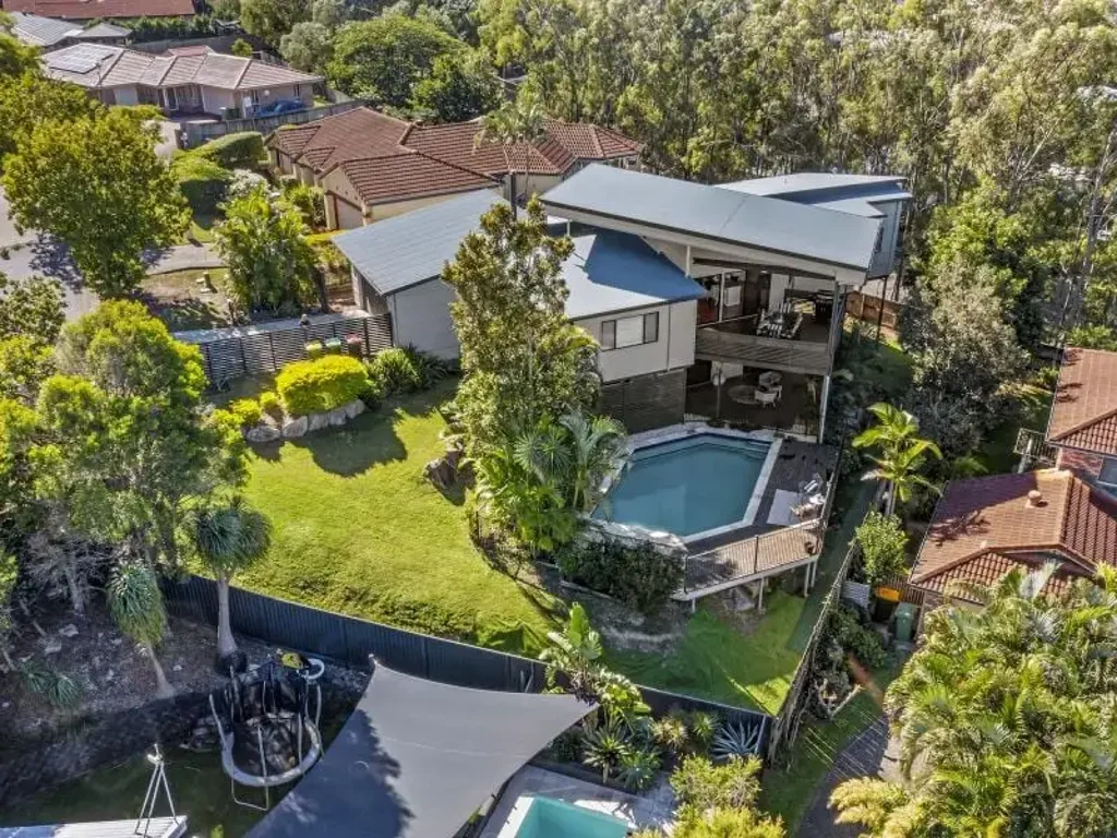 Eatons Hill 5 Bedroom Elevated Architectural Retreat with Unbeatable Panoramic Views & Dual Living Potential