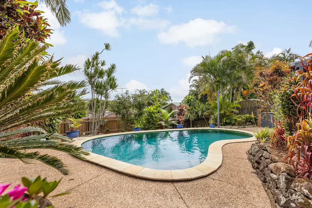 6 Birnam Avenue, Banora Point, NSW 2486