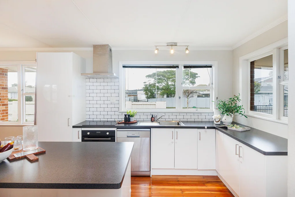 Westbrook 4 Slaapkamer Versatile living with modern comforts plus studio