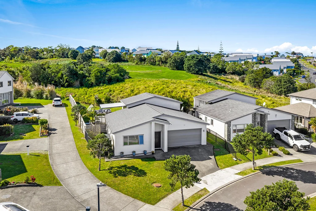 Gulf Harbour 3chambre Where Green Space Meets Great Living