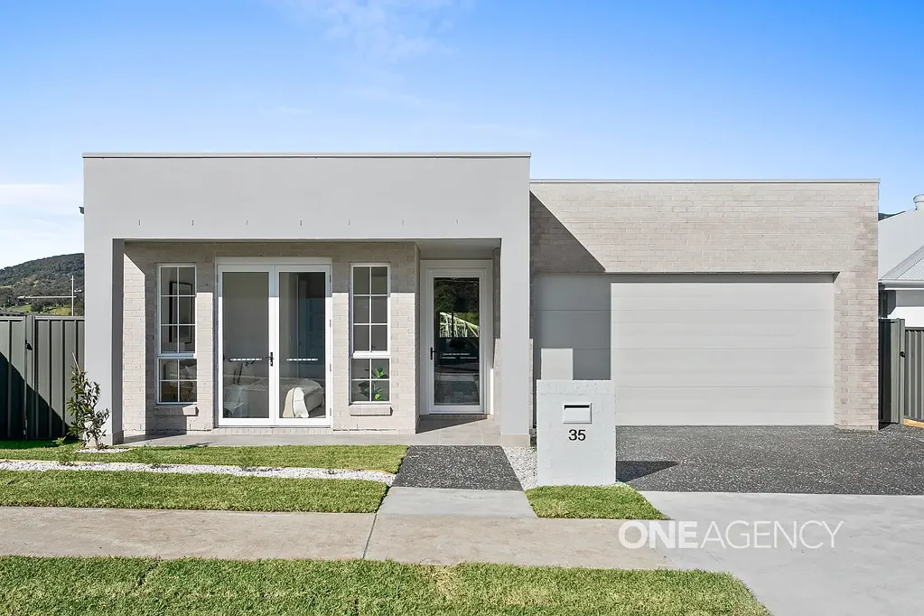 Calderwood 4 Bedroom MODERN COMFORT WITH ESCARPMENT VIEWS
