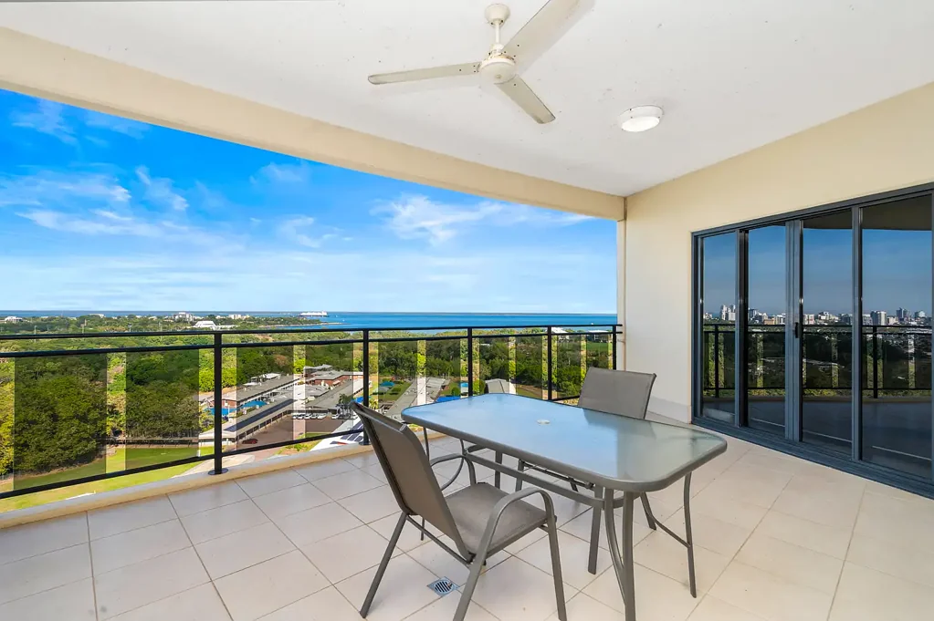 Parap 1房  Sea views, superb amenities, moments from the city