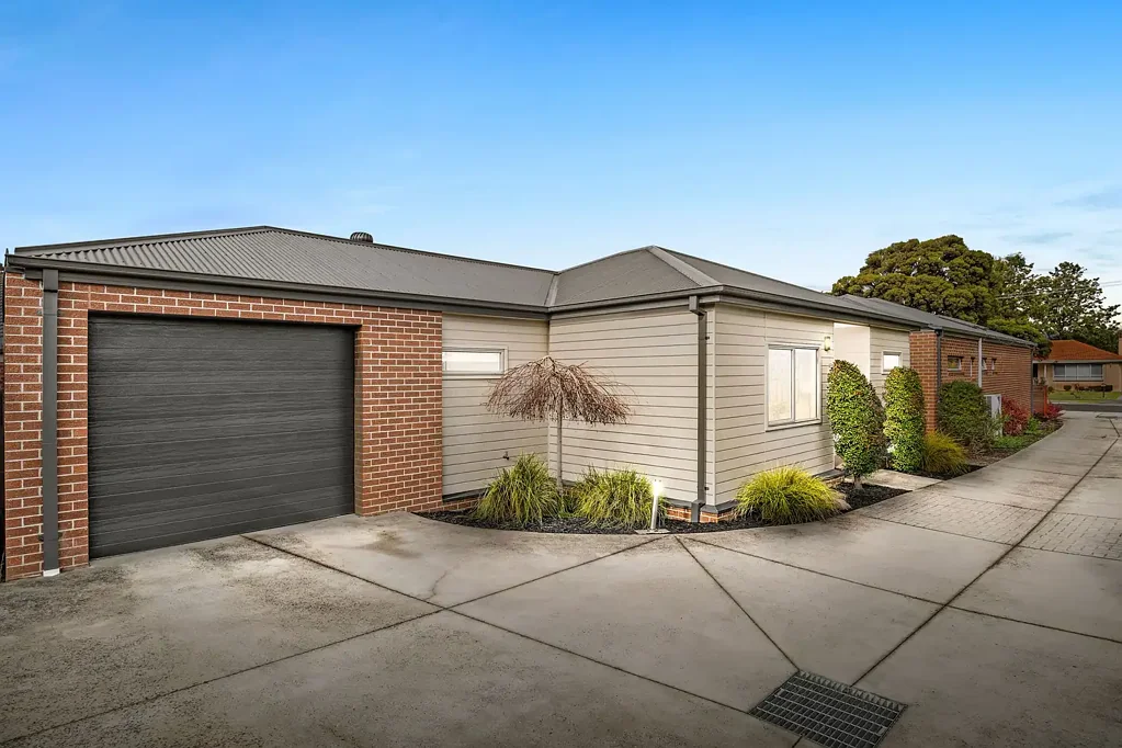 2/6 Graham Avenue, Kilsyth, VIC 3137