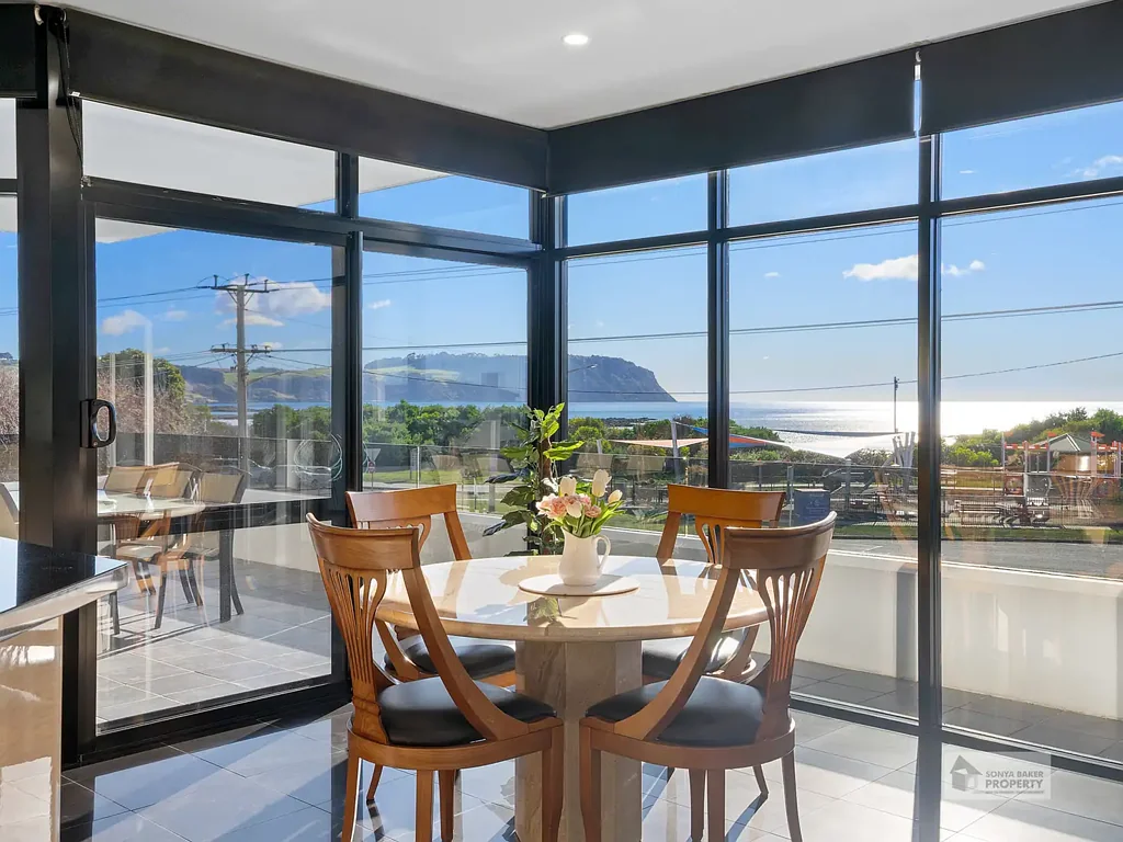 Wynyard 4ਬੈੱਡਰੂਮ Unique Architect Designed Home with Water and Table Cape Views