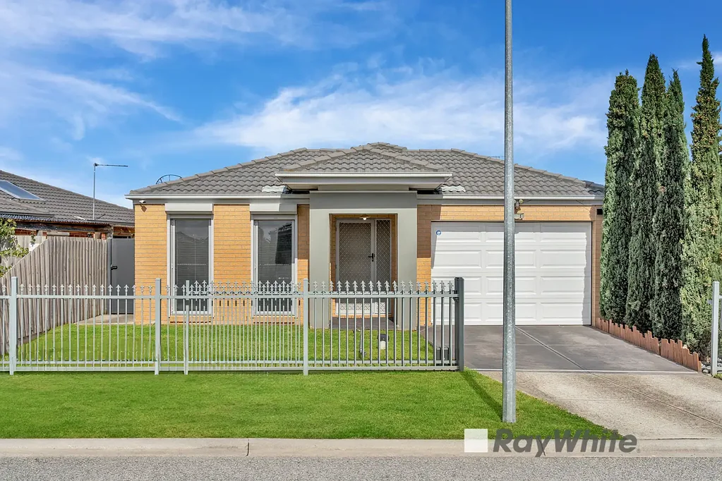 Hampton Park 3Zimmer Effortless Living with Modern Comfort in a Prime Location