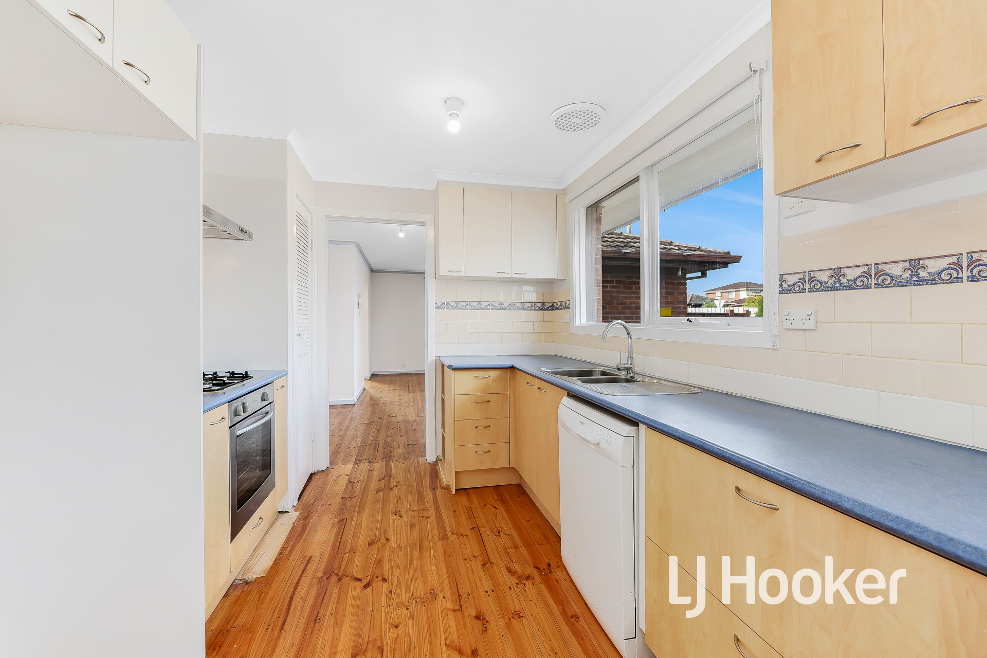 33 JOHN FAWKNER DR, ENDEAVOUR HILLS VIC 3802, 0部屋, 0バスルーム, House