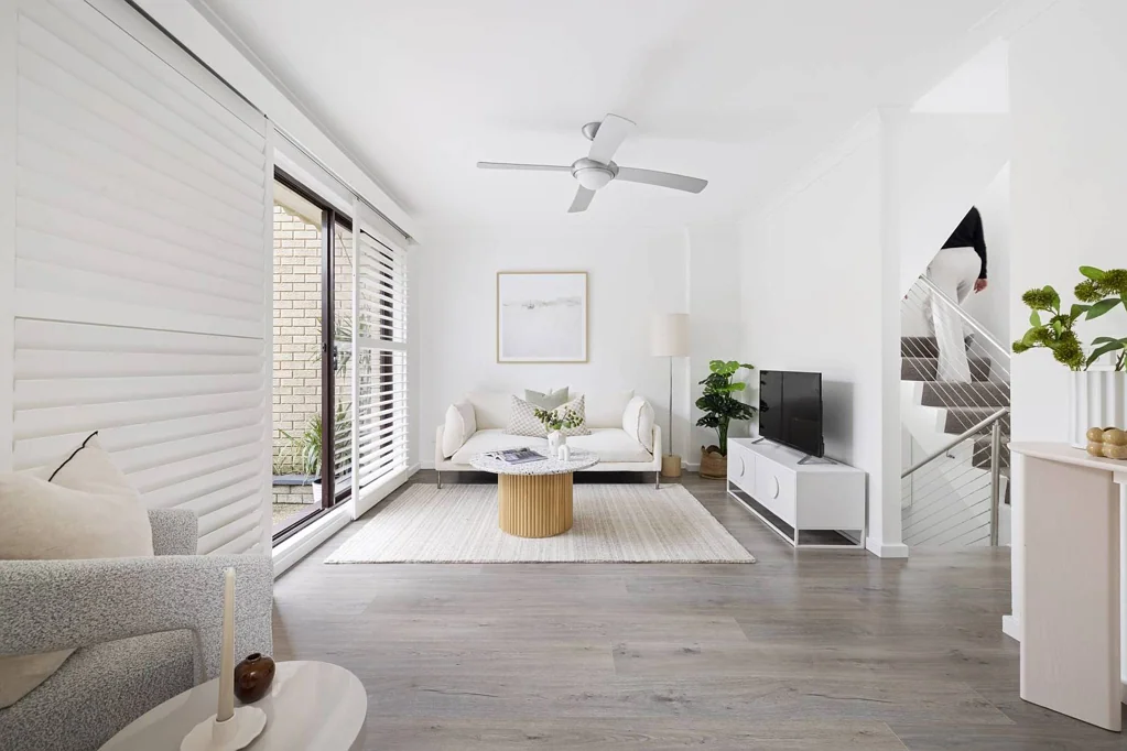 Balgowlah 3房 Balgowlah 私人联排别墅，带双户外空间 Private Balgowlah townhouse with dual outdoor spaces