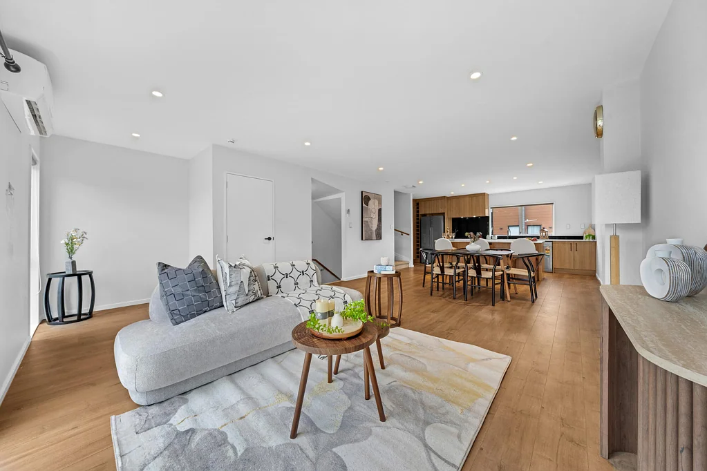 Te Atatu South 4ห้องนอน Bigger Floor Area, Approx. 163 Sqm