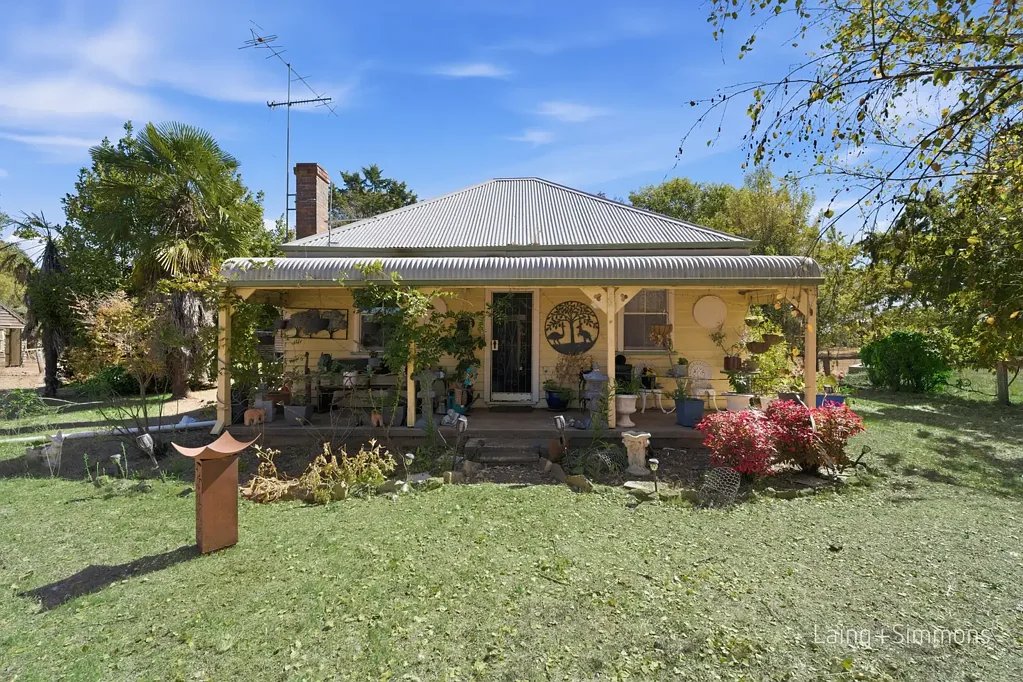 25 Dumaresq Road, Armidale, NSW 2350