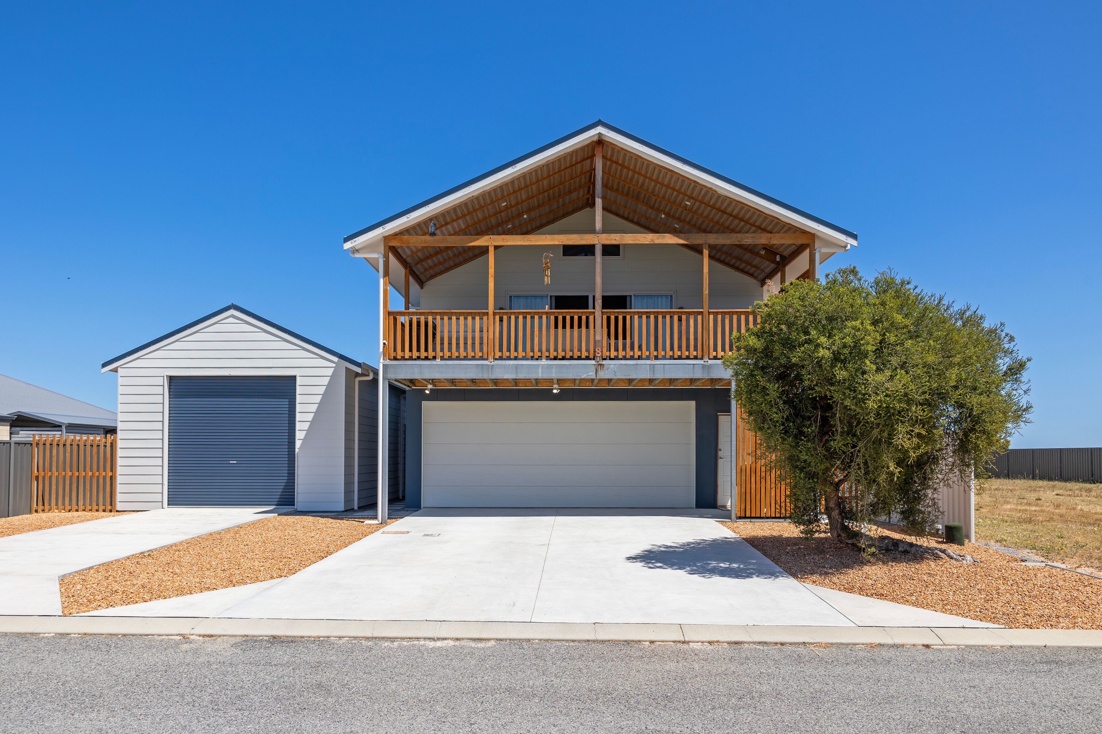 8 NEMCIA WAY, JURIEN BAY WA 6516, 0 habitaciones, 0 baños, House