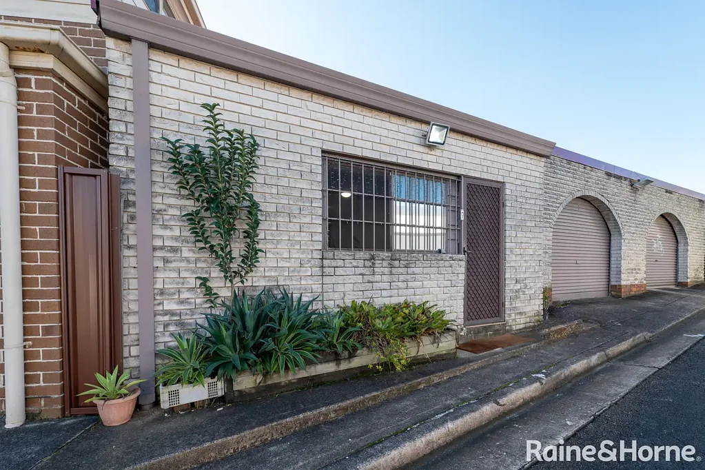 Cosy 3 Bedroom Flat - Conveniently Located