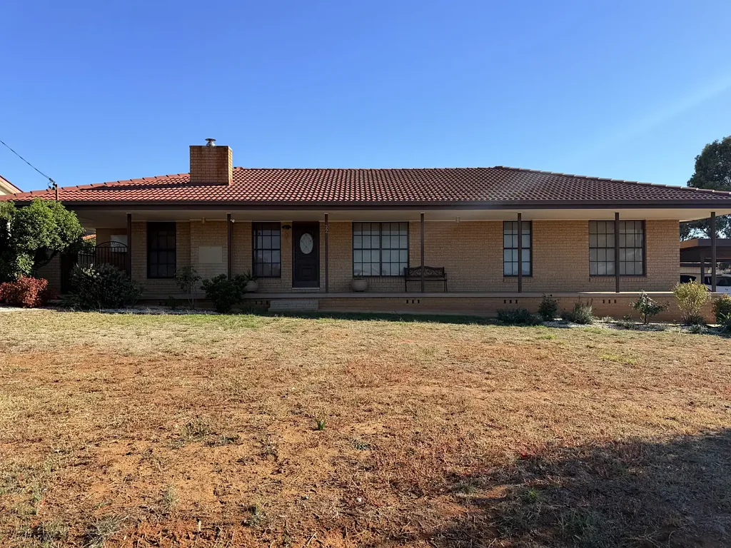 Ray White Real Estate Parkes