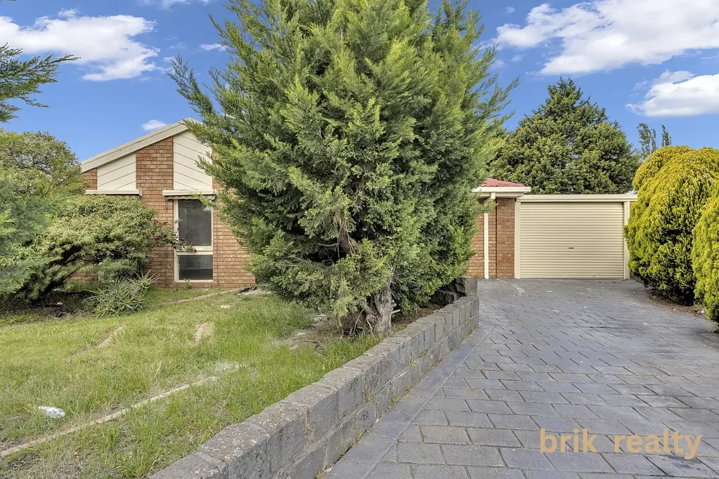 Newly Renovated-Close to Craigieburn Station!