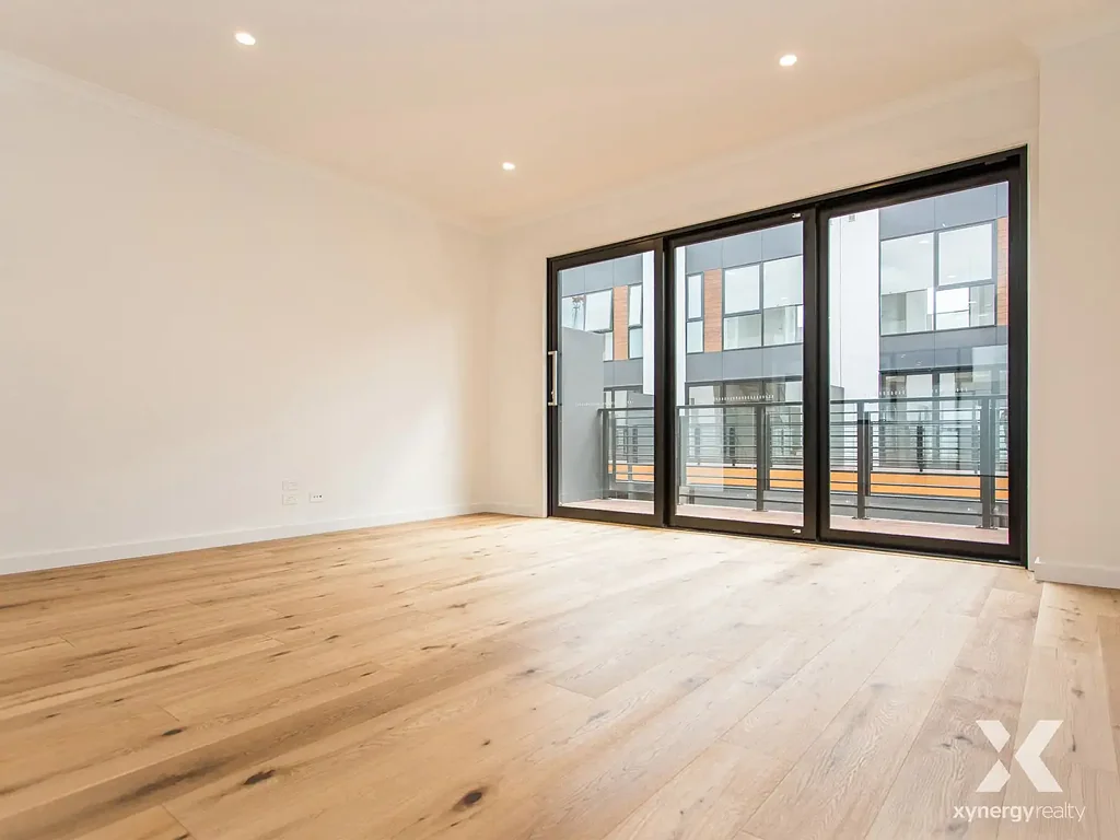 Modern Four-Level Luxury Townhouse in the Heart of Port Melbourne