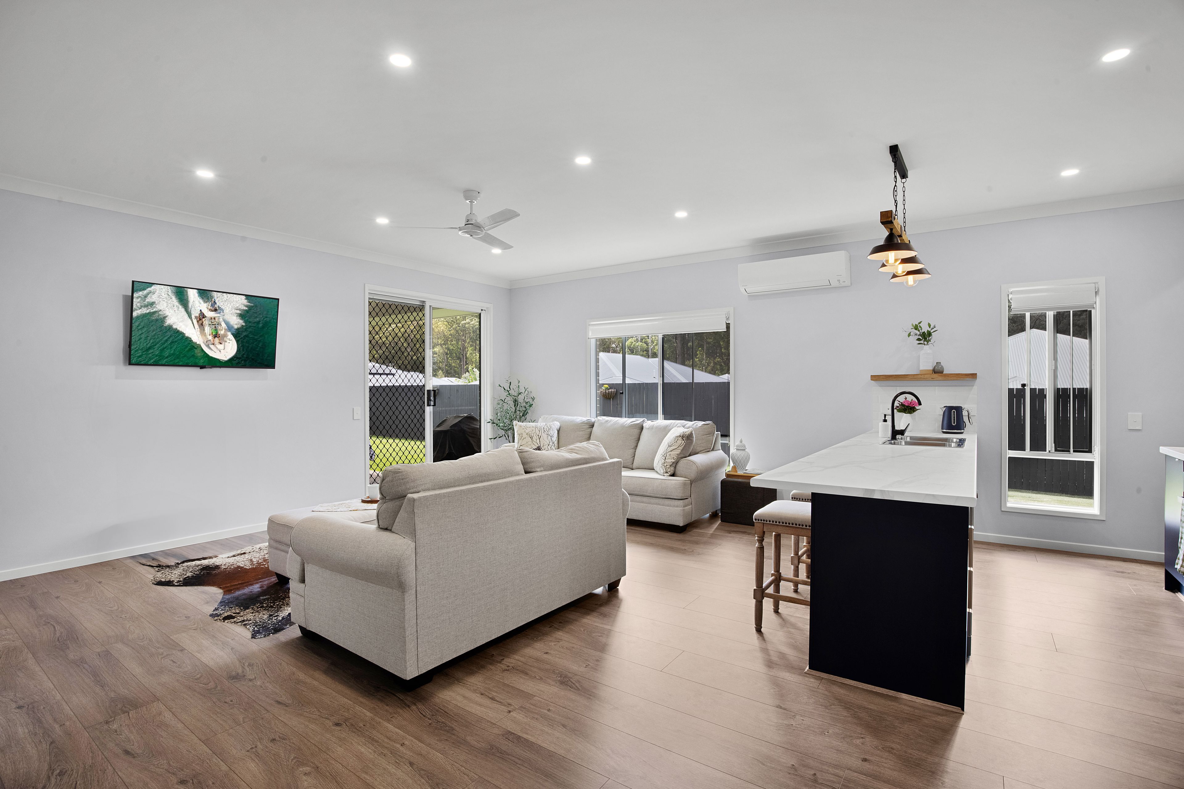 4 DUNNOTTAR CT, GLASS HOUSE MOUNTAINS QLD 4518, 0房, 0浴, House