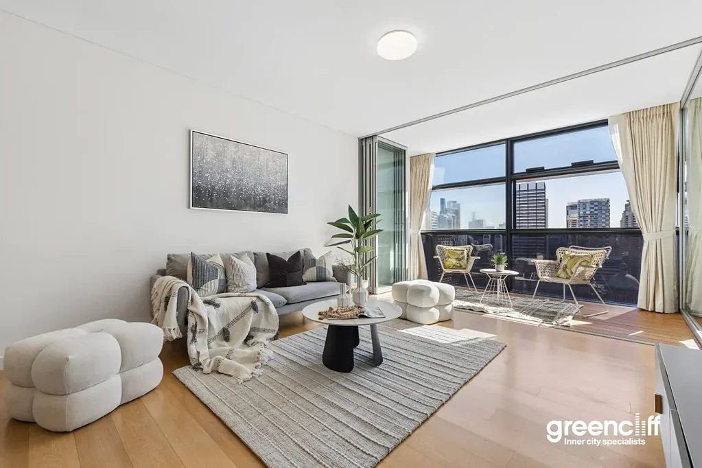 Sydney 2房 34层行政级奢华：标志性建筑 'Lumiere' 中全新装修的 CBD 居所 Level 34 Executive Luxury: Refreshed CBD Haven in Iconic 'Lumiere'