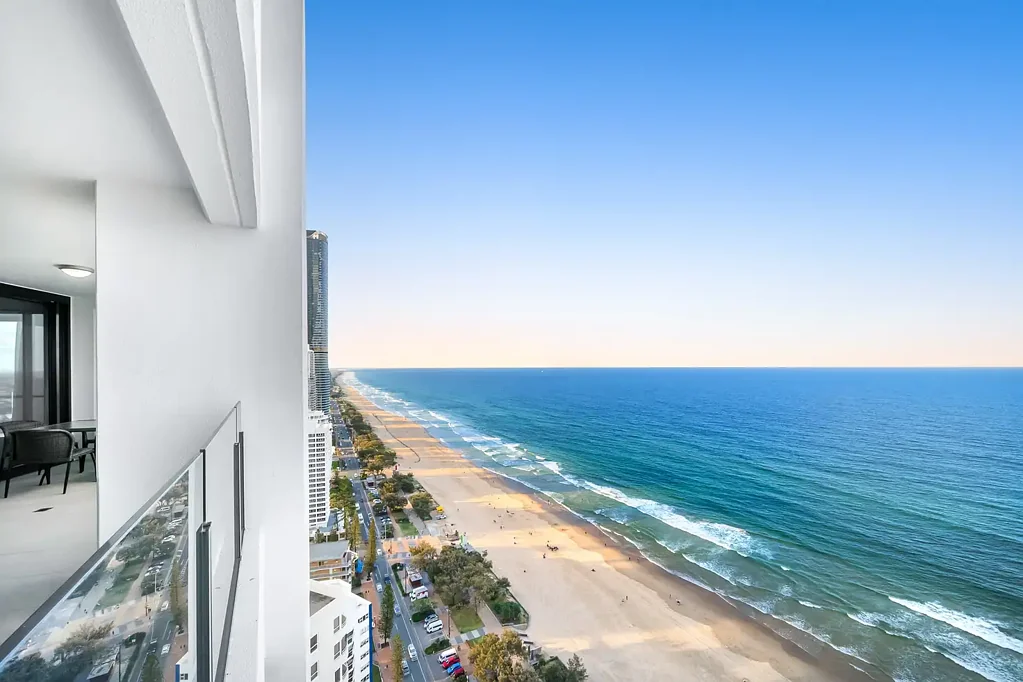 Available Now! Luxury Beachfront Property With Space, Privacy And Uninterrupted North East Aspect