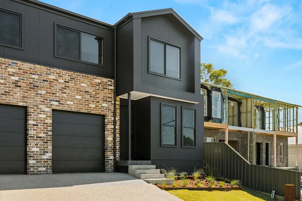 St Georges Basin 4બેડરૂમ Contemporary Coastal Living with Water Glimpses