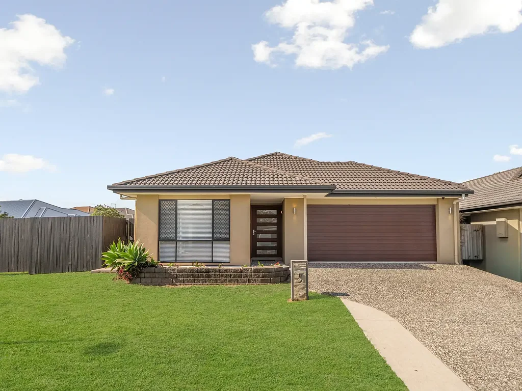 17 Yarrow Circuit, Griffin, QLD 4503
