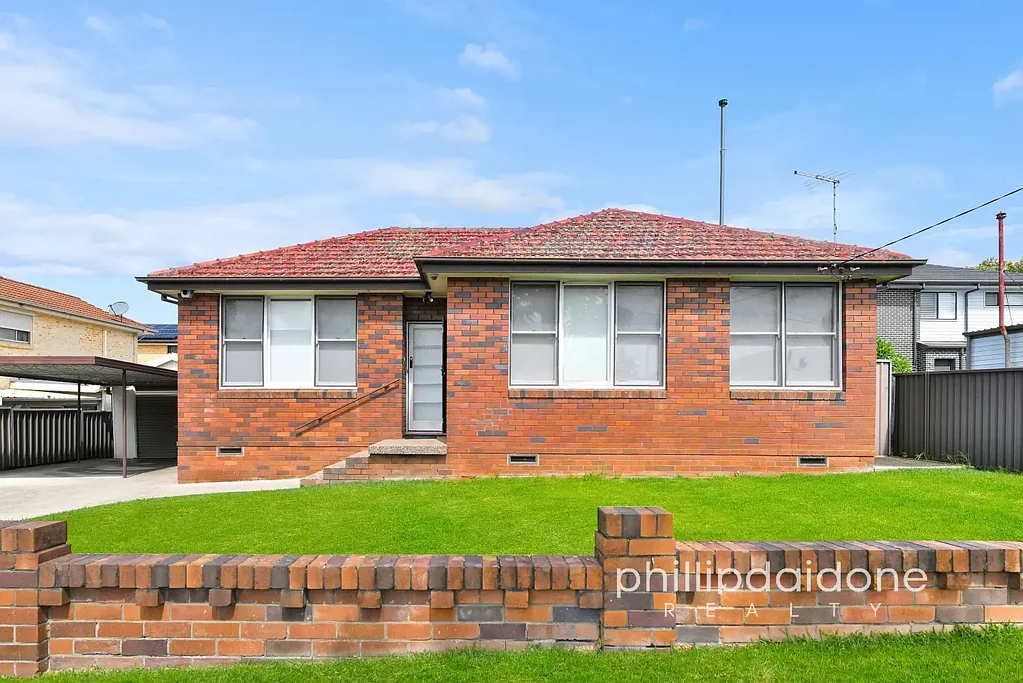 Berala 3 Bedroom GREAT FIRST HOME - BRICK, QUIET & CONVENIENT