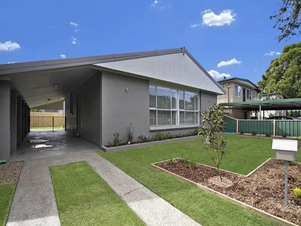 Charming Coastal Home in a Peaceful Kirra Location