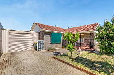 Elizabeth Downs 3房  BARGAIN BUYING IN PRIME LOCATION