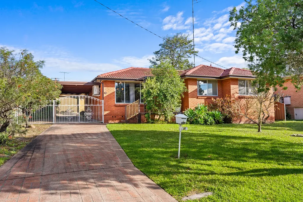 South Penrith 3कमरा Terrific Family Home in Prime South Penrith!