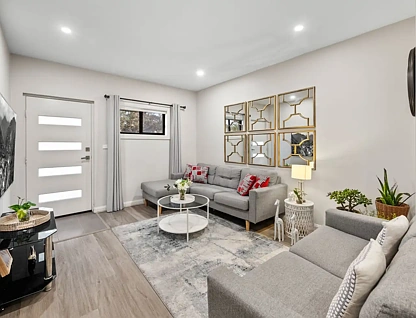 1/26-28 Third Avenue, Macquarie Fields, NSW 2564, 3房, 2浴, 独立屋