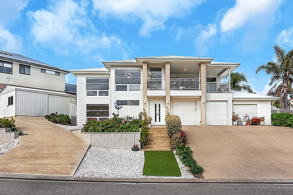 Gulfview Heights 4 Slaapkamer Deluxe Family Living with Breath-taking Hills-to-Horizon Views