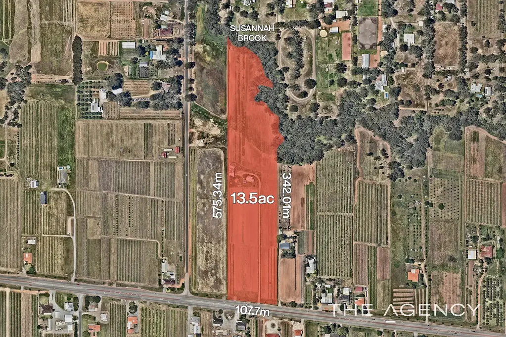 Millendon 3ห้องนอน 13.5 acres - backing onto Susannah Brook