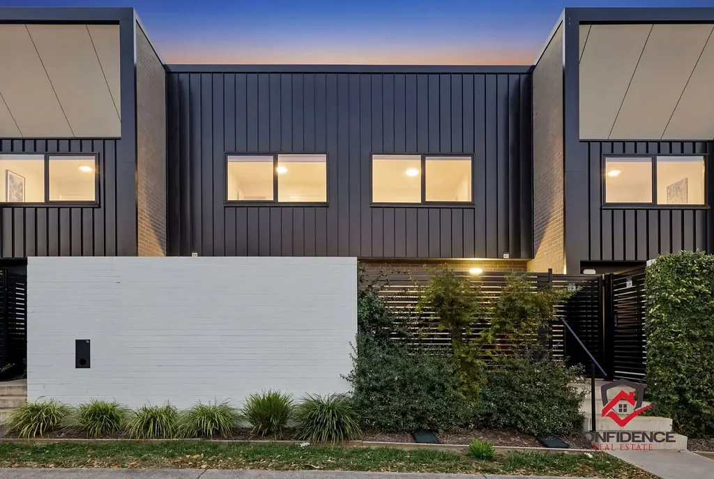 Coombs 3Zimmer Contemporary Living with Dual Courtyards in the Heart of Coombs
